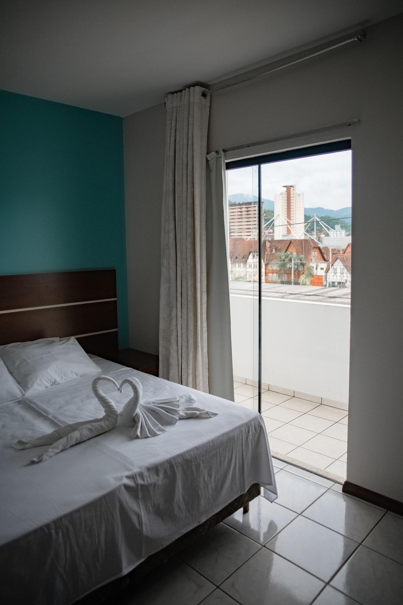 Blu Terrace Hotel ブルメナウ エクステリア 写真
